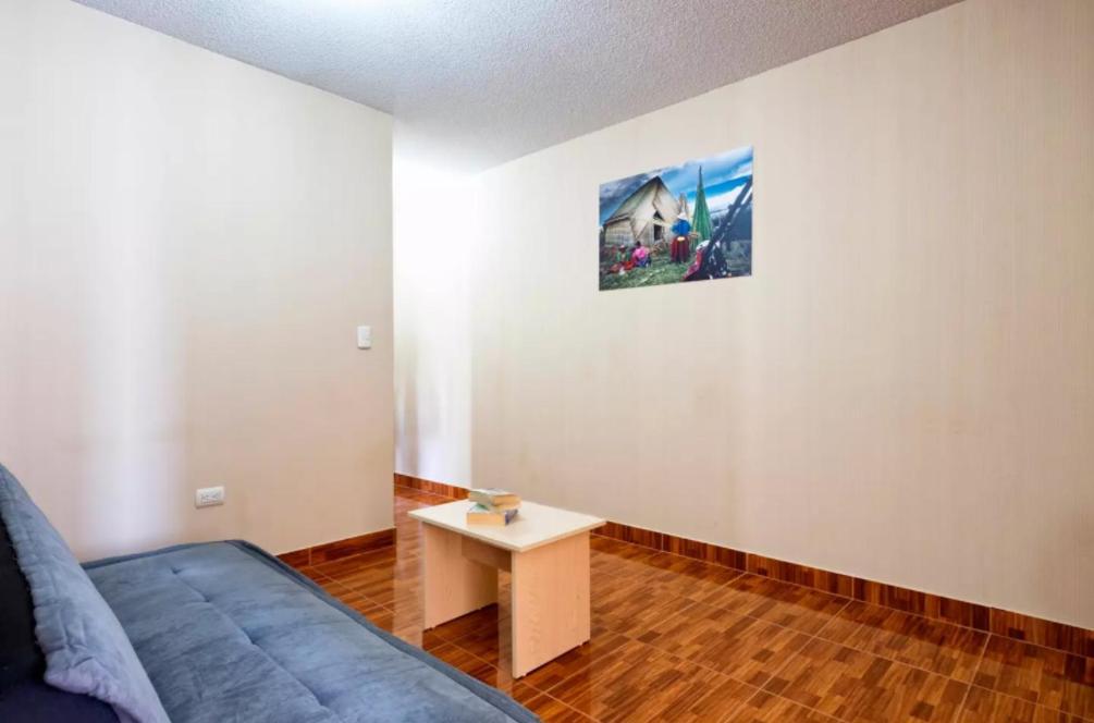 Habitación en casa particular Airport Layover Room-security-elevator-gym-free Wifi